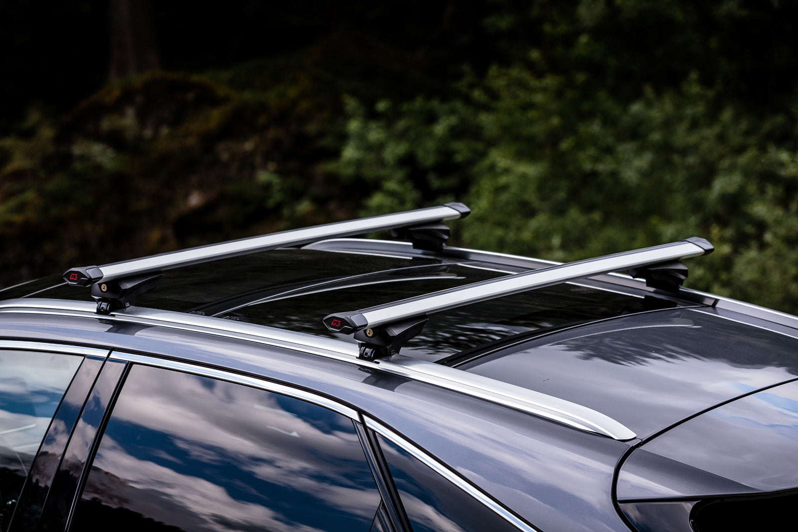 Volvo V90 (Rails) 5p (2016->) Cheviot Roof Racks